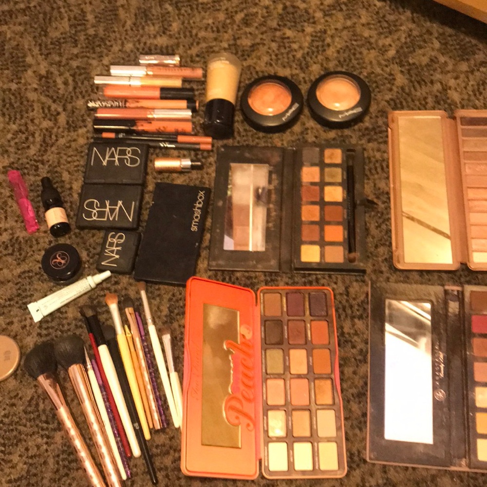 NARS 1/2 and 1/2 and peach palette